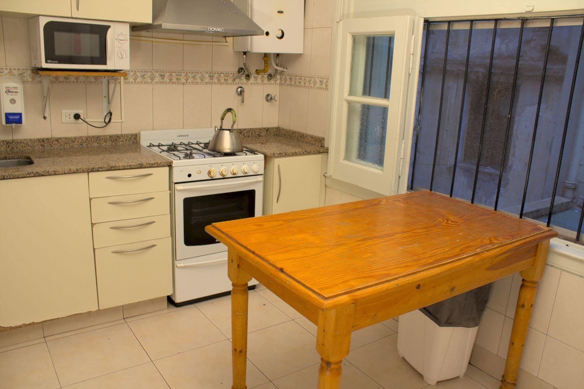 Hostel Suites Obelisco Buenos Aires Exterior photo